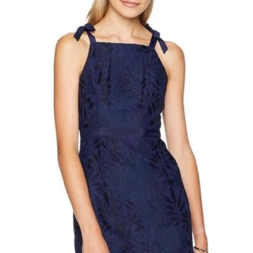 Lilly Pulitzer Navy Blue Lace Dress 
Size 4